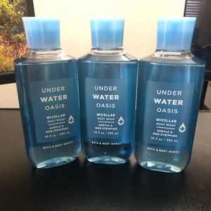 BNWT-Under Water Oasis shower gels